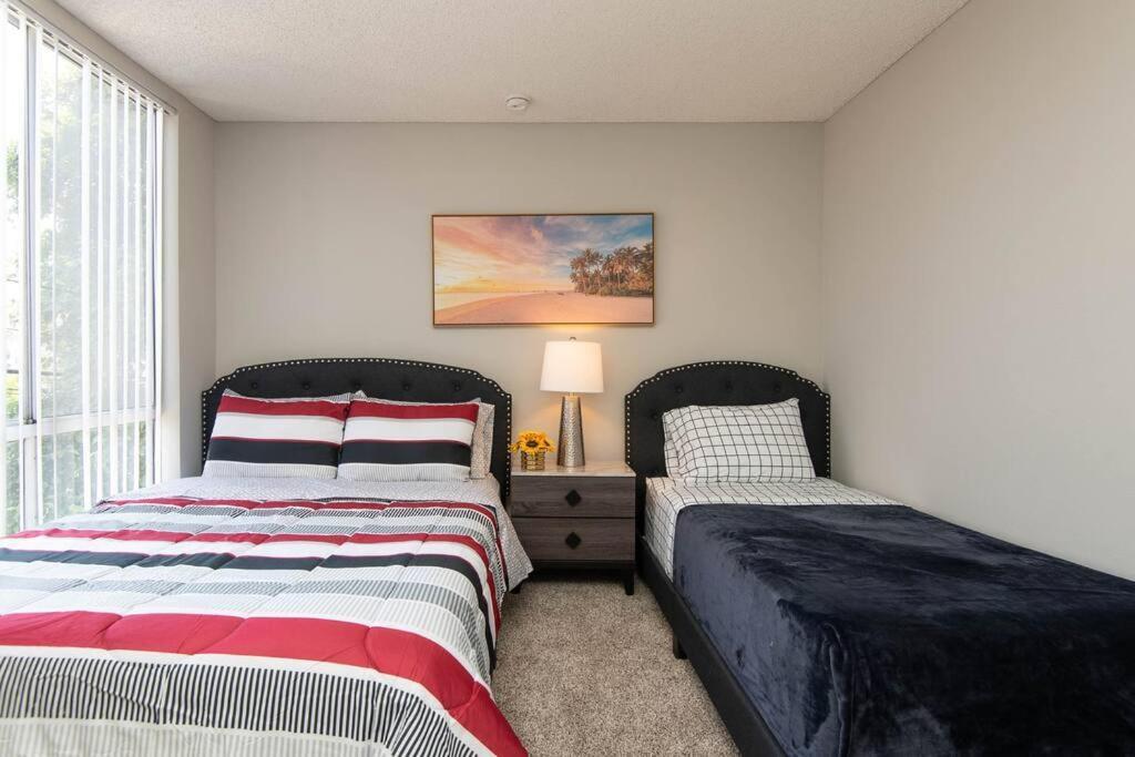 Apartment Hollywood 2bed Apt W Rooftop Pool & Panoramic View 211 Los Angeles