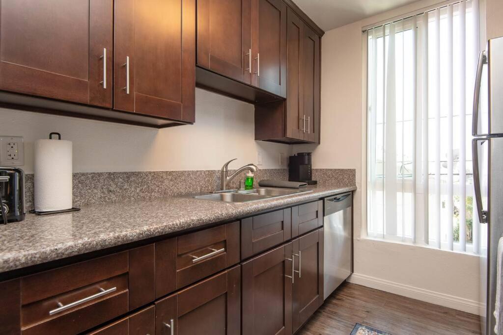 Apartment Hollywood 2bed Apt W Rooftop Pool & Panoramic View 211 *