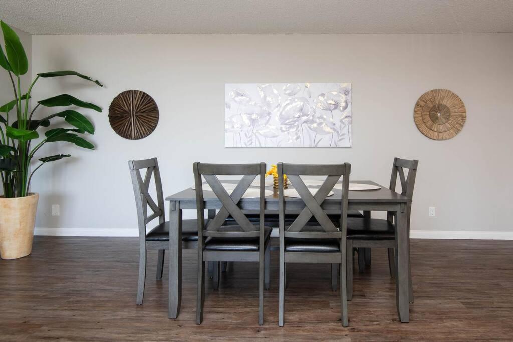Hollywood 2bed Apt W Rooftop Pool & Panoramic View 211 *