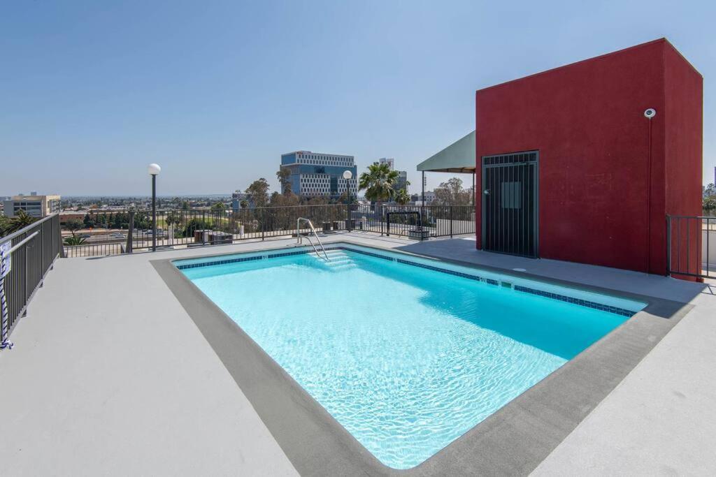 Apartment Hollywood 2bed Apt W Rooftop Pool & Panoramic View 211
