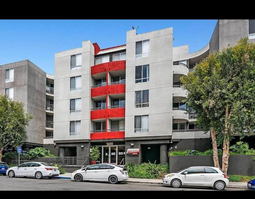 Hollywood 2bed Apt W Rooftop Pool & Panoramic View 211